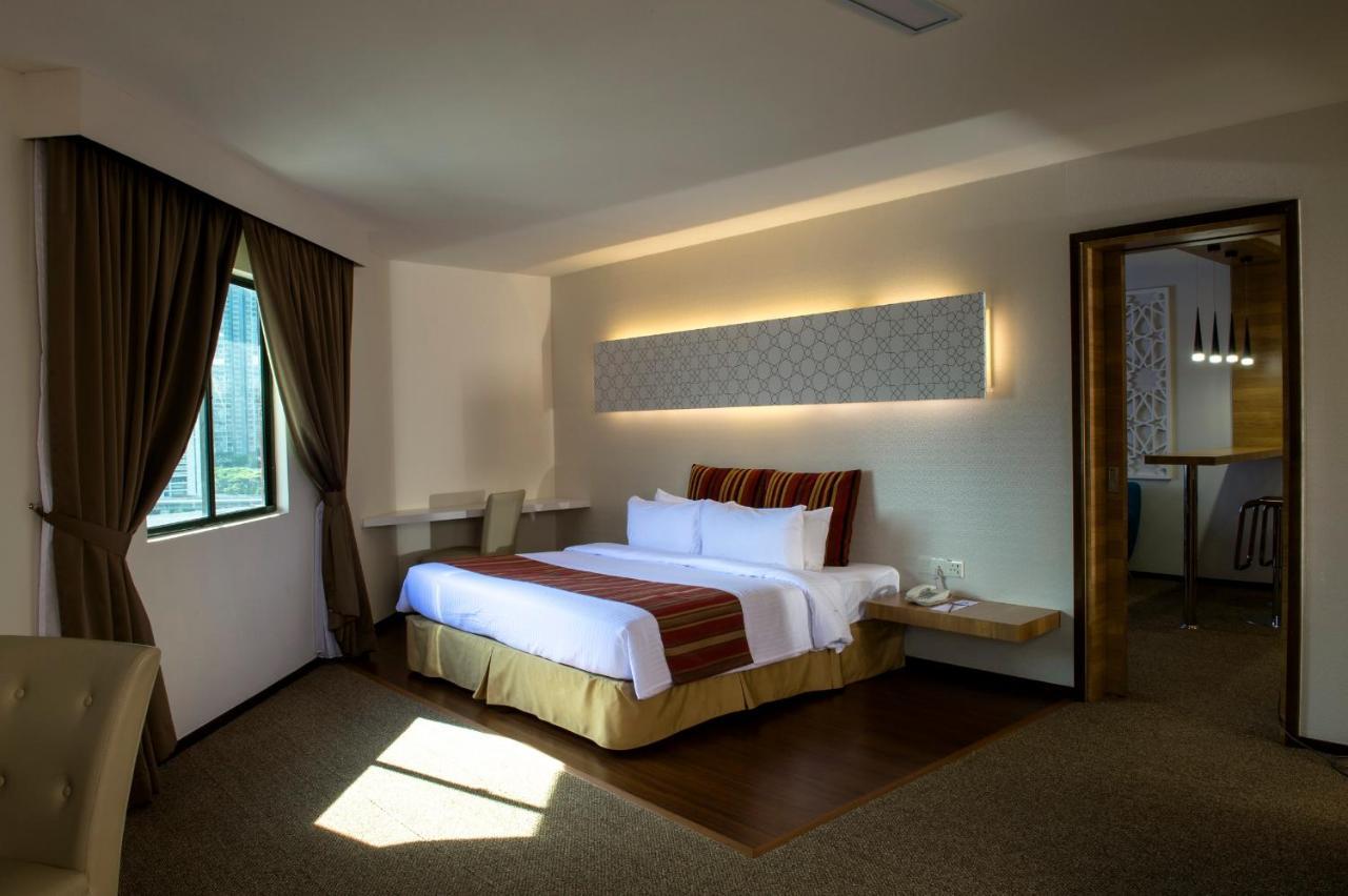 Grand Barakah Hotel أمبانغ المظهر الخارجي الصورة
