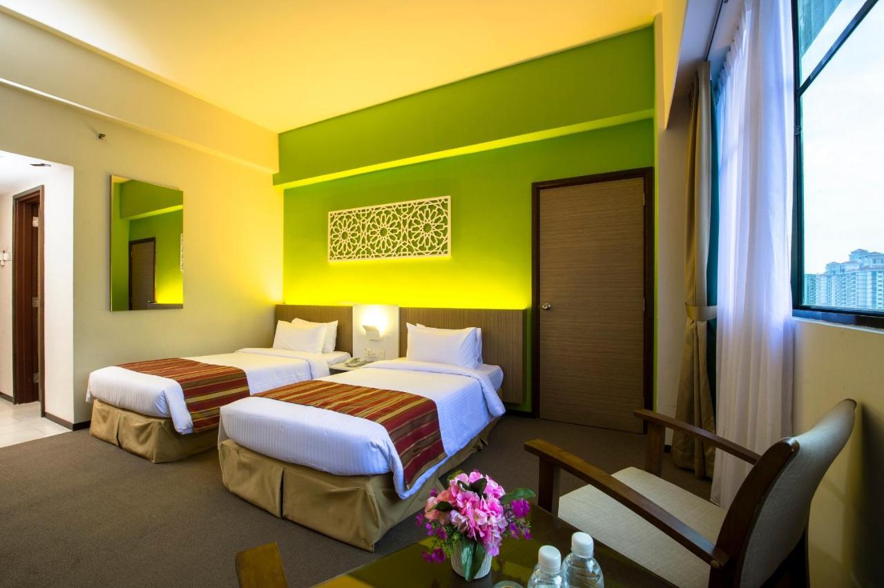 Grand Barakah Hotel أمبانغ المظهر الخارجي الصورة