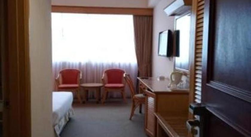Grand Barakah Hotel أمبانغ المظهر الخارجي الصورة